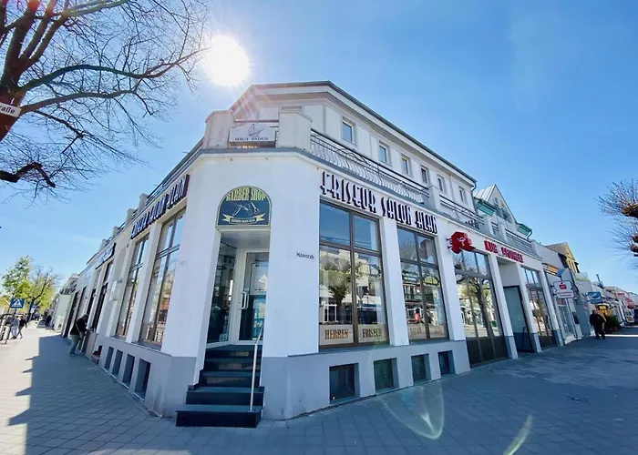 Admiralsloge, Urlaub in Warnemuende